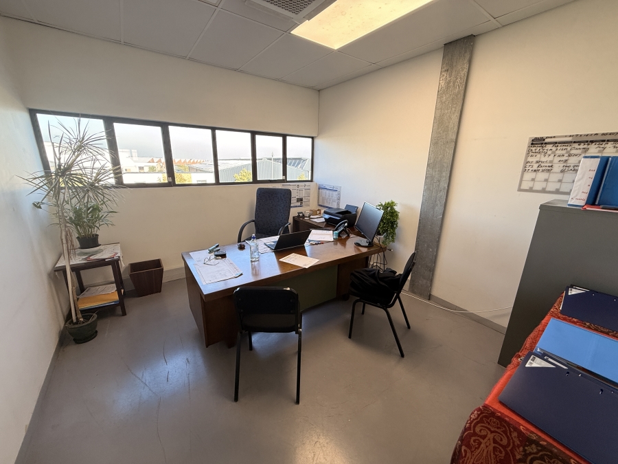 To Let Commercial Property for Rent in Rivergate Western Cape